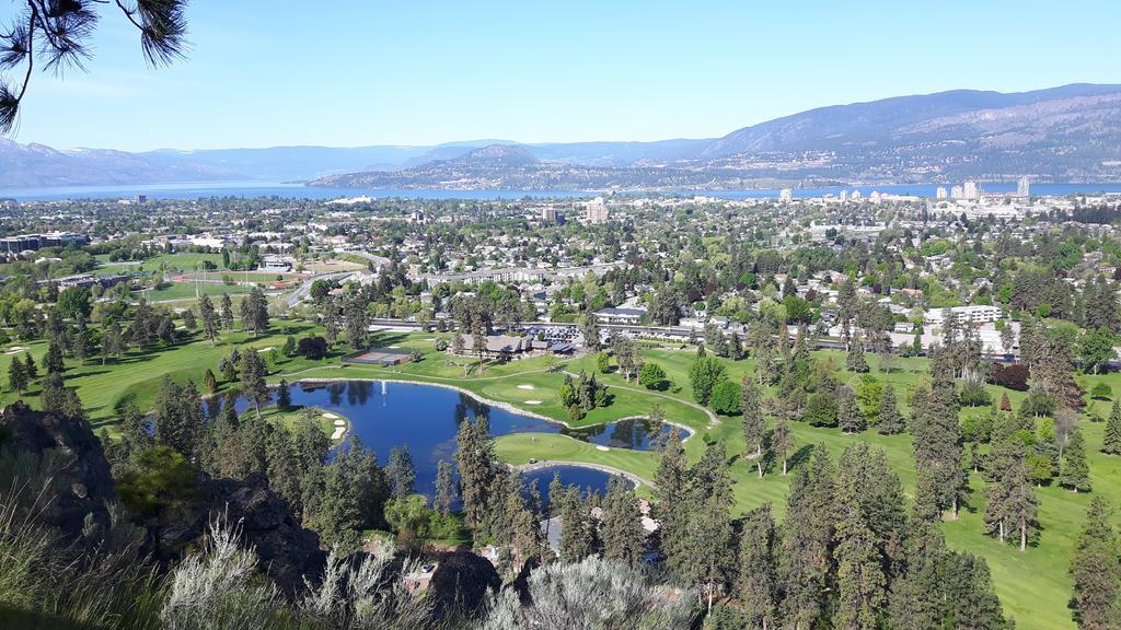 Winedownhere - Lic. 75806 Kelowna Extérieur photo